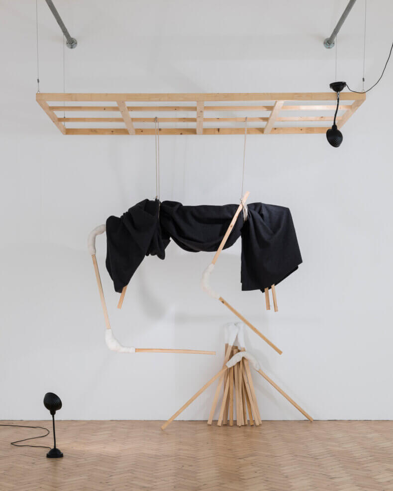 Geta Brătescu. Atelierul: Spațiu continuu